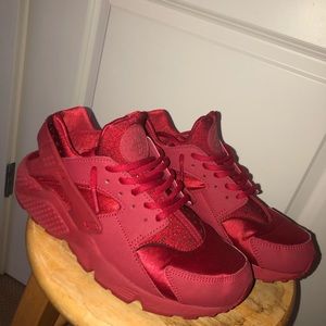 Nike Air Huarache “All Red”